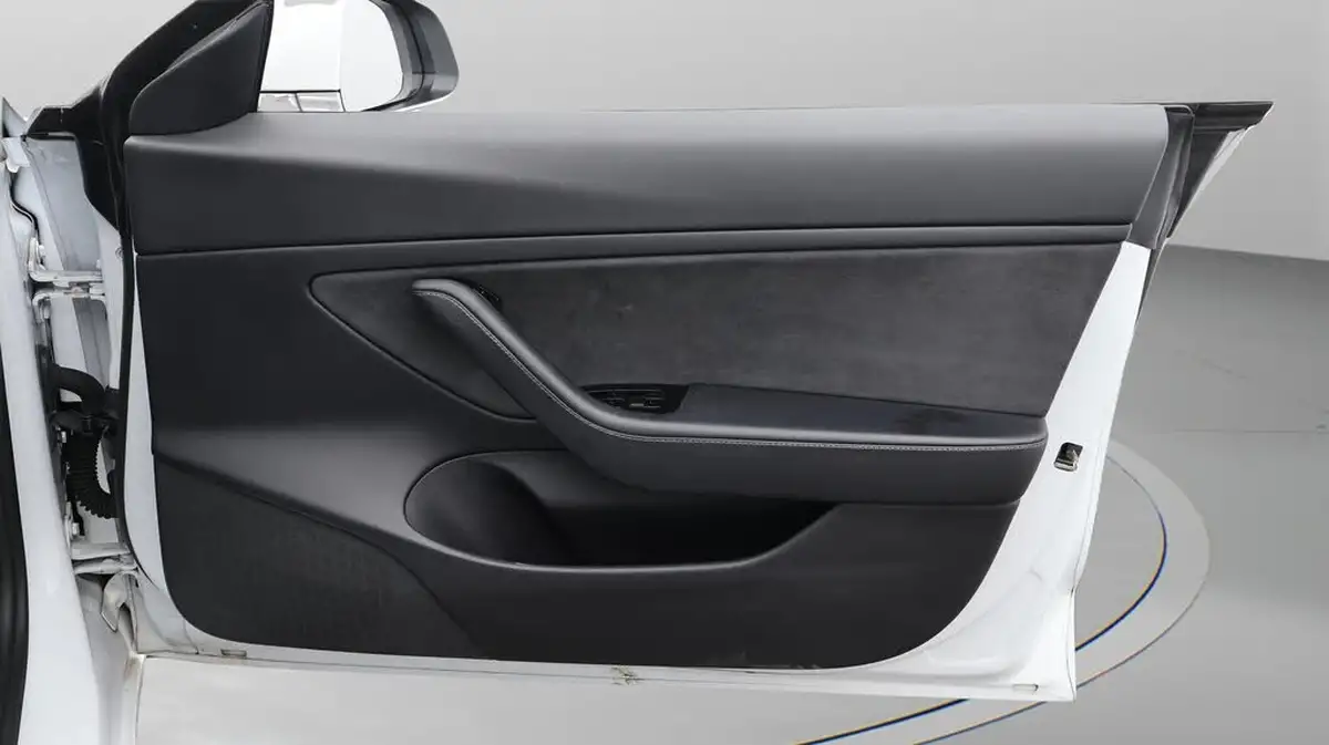 2020-tesla-model-3-e-standard-plus-big-15