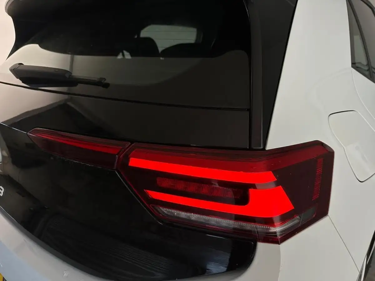 2021-volkswagen-id3-e-life-204ps-58kwh-pro-performance-big-35