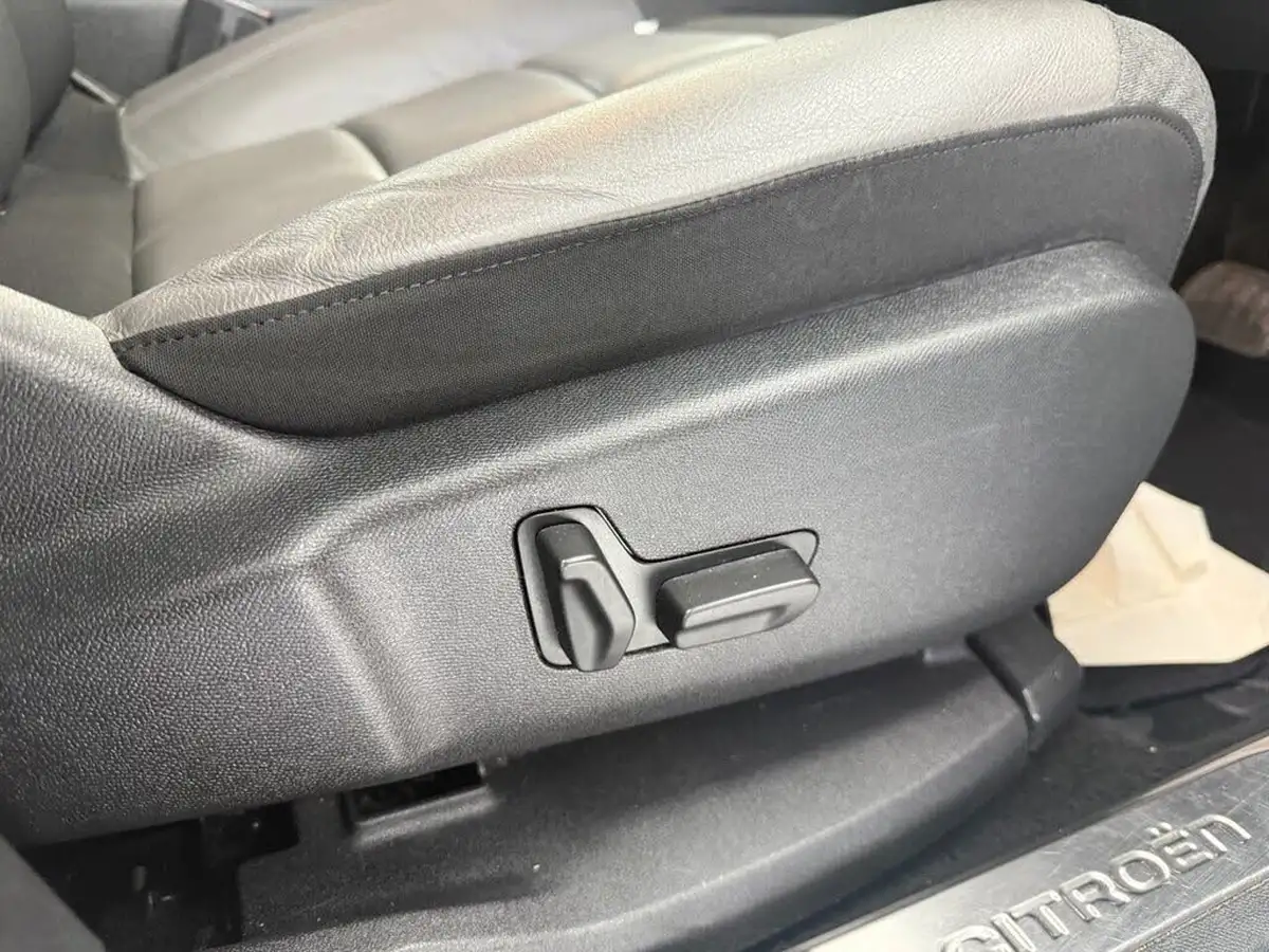 2019-citroen-c5-aircross-20bluehdi-flair-big-28