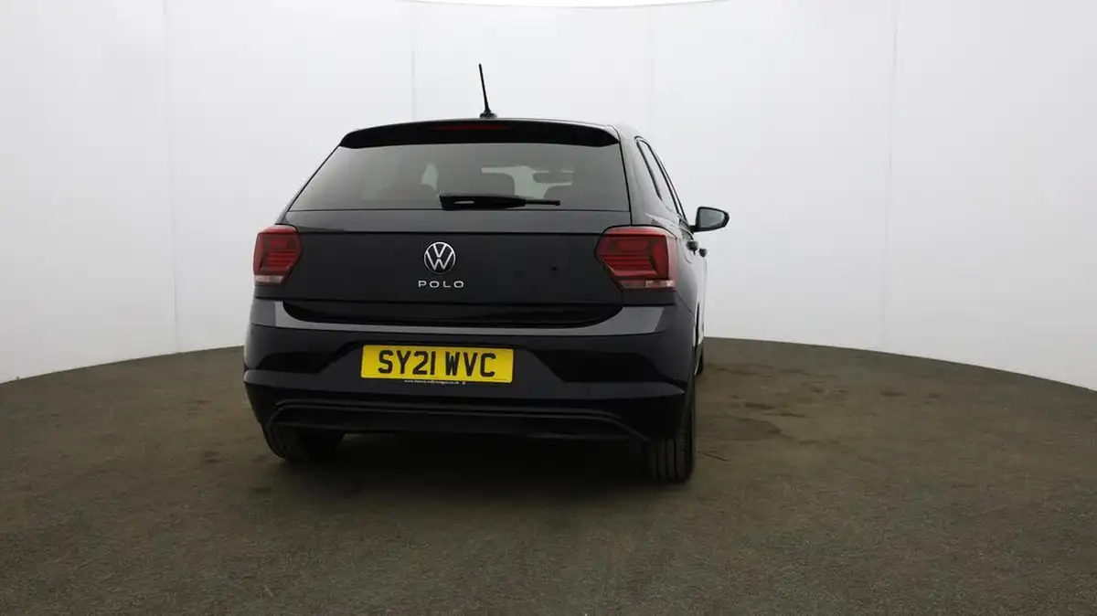 2021-volkswagen-polo-10-united-big-54