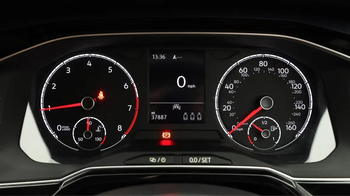 2021-volkswagen-polo-10-united-big-10