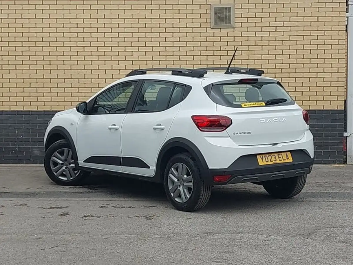 2023-dacia-sandero-stepway-10-tce-expression-90bhp-big-1