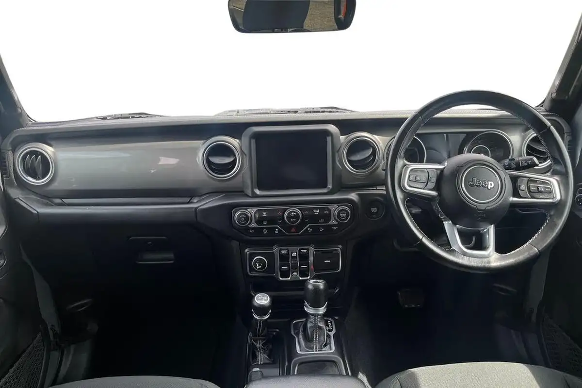 2019-jeep-wrangler-20-gme-sahara-hard-5d-big-8
