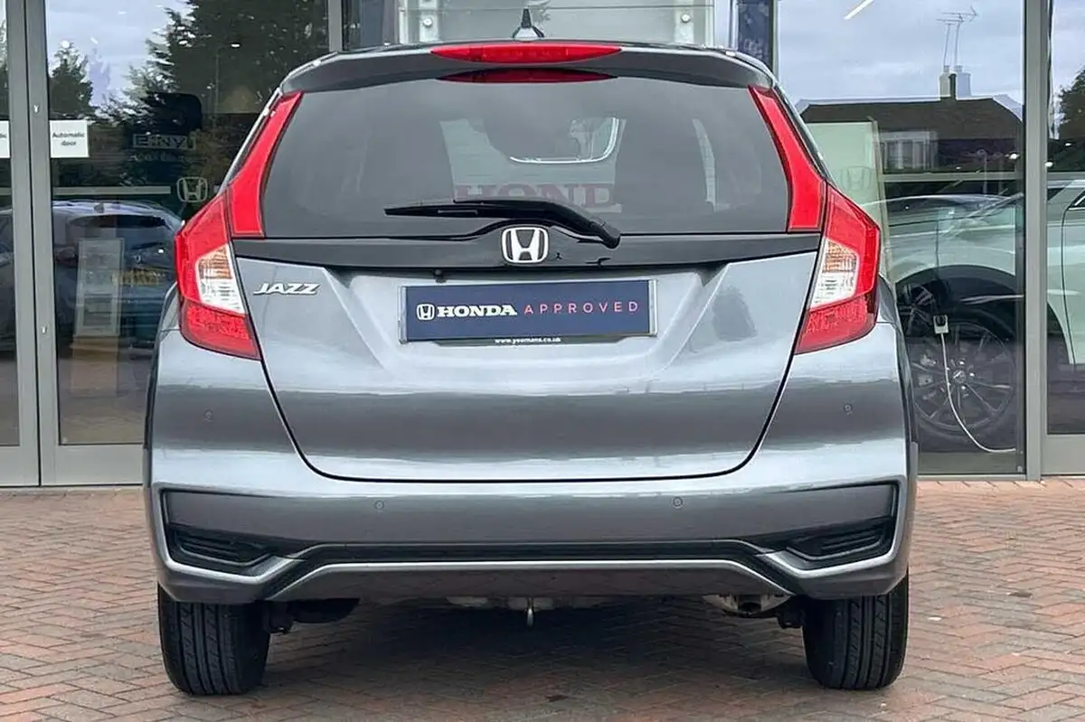 2019-honda-jazz-13-i-vtec-ex-cvt-big-6