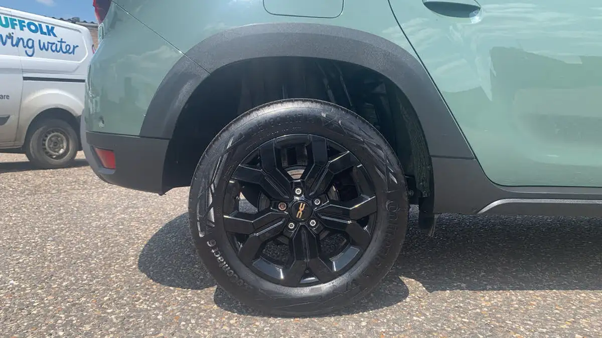 2023-dacia-duster-13-tce-extreme-150bhp-edc-big-15