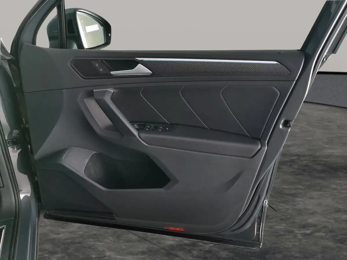 2021-volkswagen-tiguan-15-tsi-r-line-big-38