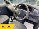 2015-dacia-sandero-12-ambiance-small-12