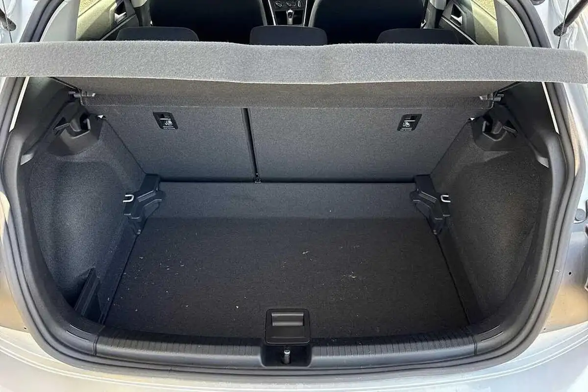 2025-volkswagen-polo-10-tsi-match-dsg-big-10