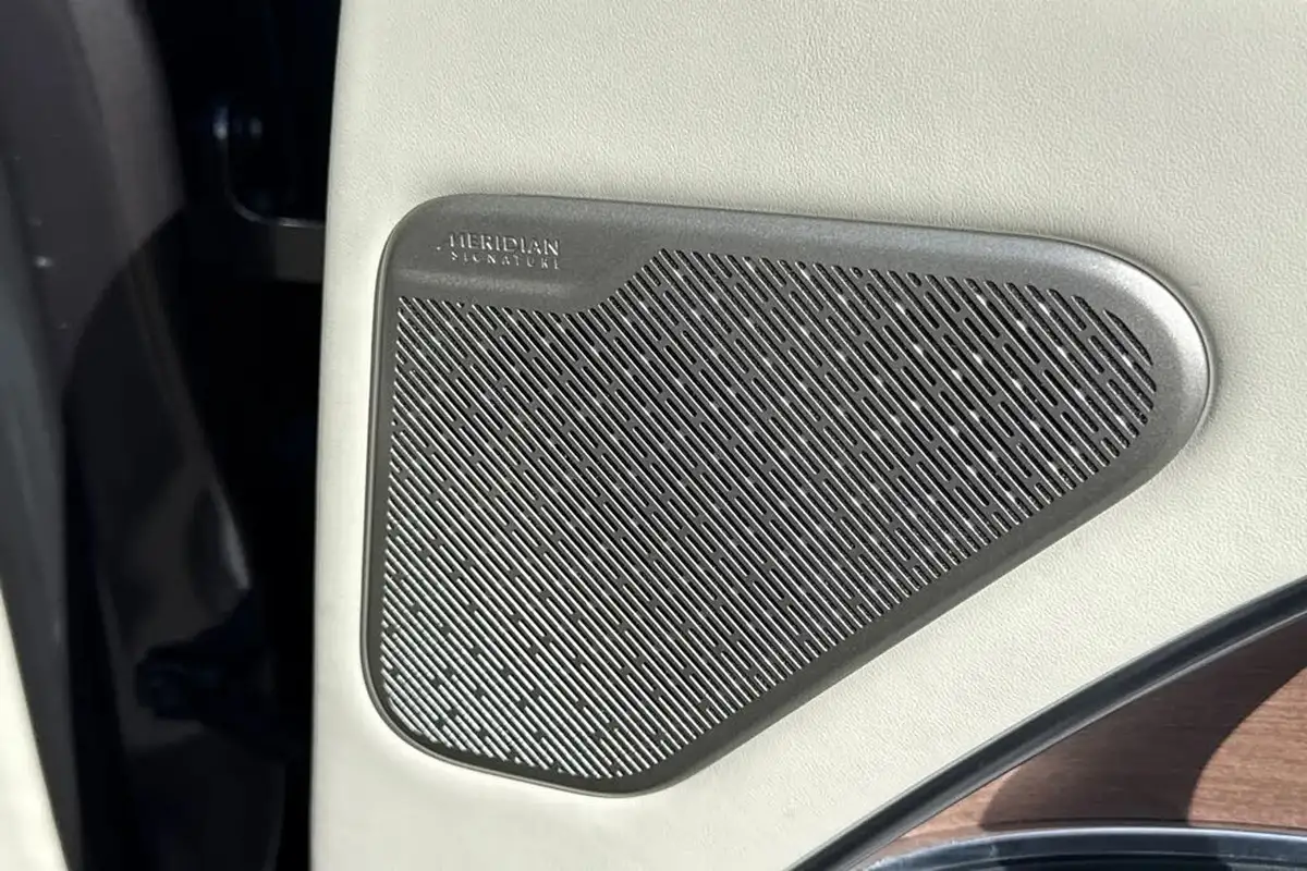 2024-land-rover-range-rover-30-p460e-autobiography-lwb-big-24
