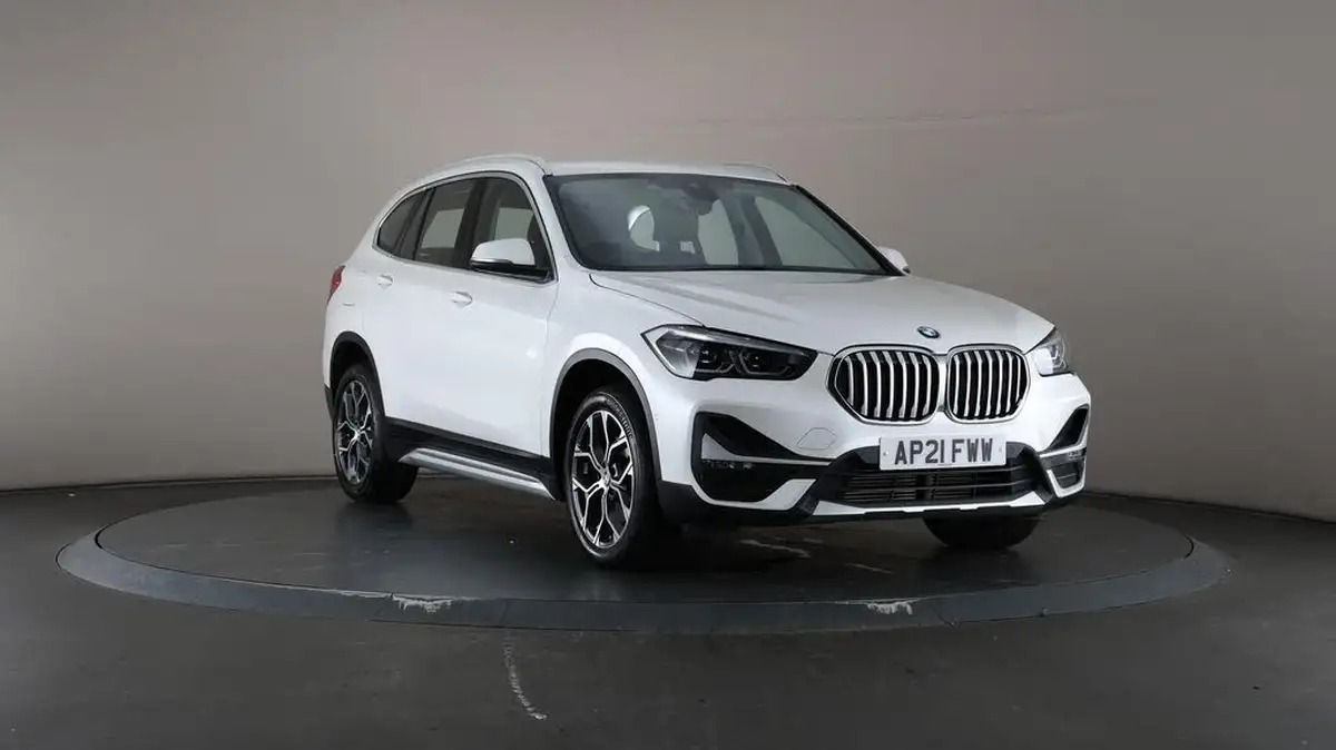 2021-bmw-x1-20td-sdrive18d-xline-big-53