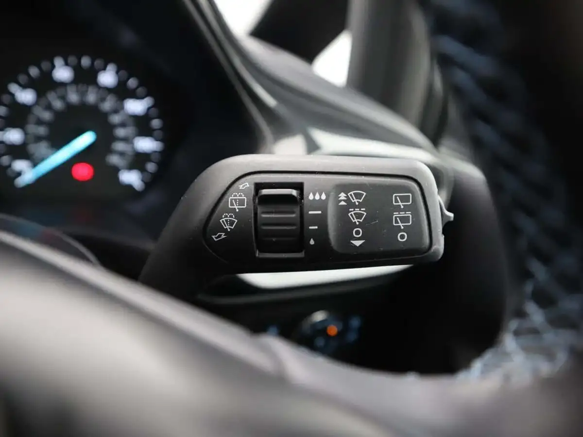 2022-ford-fiesta-10t-active-125ps-hybrid-mhev-powershift-big-36