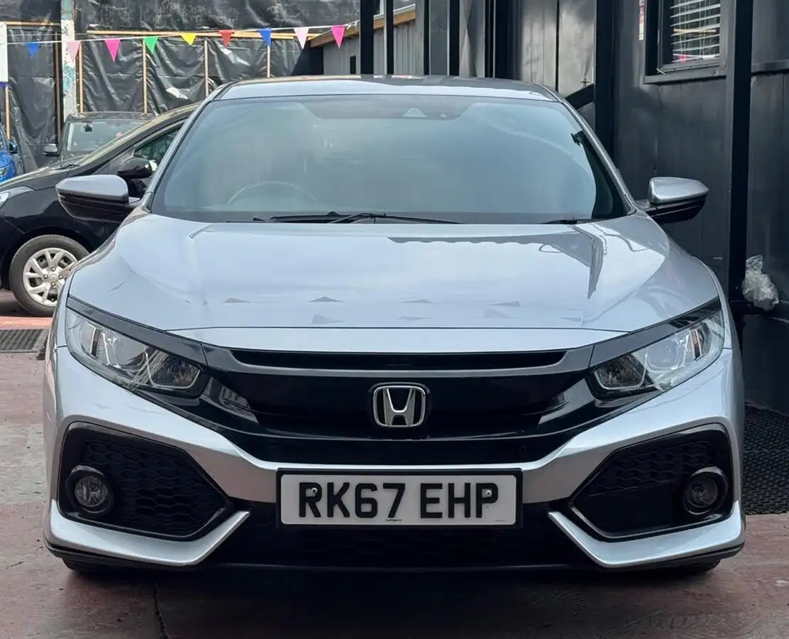 2017-honda-civic-10-vtec-turbo-sr-cvt-big-19