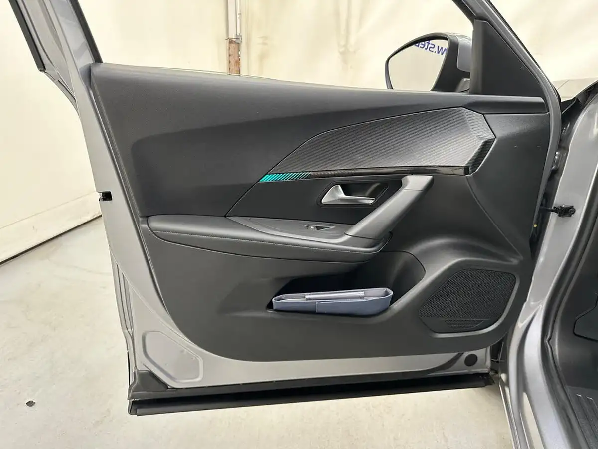 2021-peugeot-208-e-allure-premium-50kwh-big-29