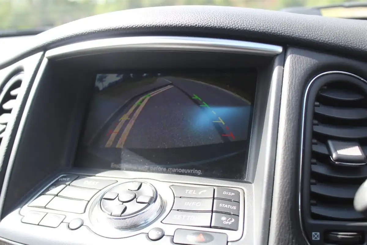 2012-infiniti-ex-30td-big-7
