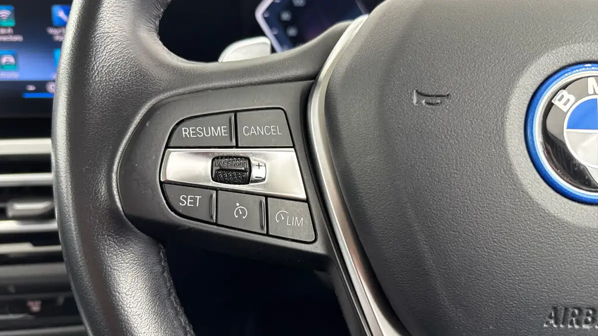 2022-bmw-3-series-20-330e-sport-touring-5d-big-20