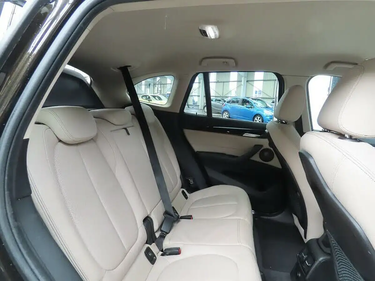 2017-bmw-x1-20-xdrive20i-xline-sport-big-6