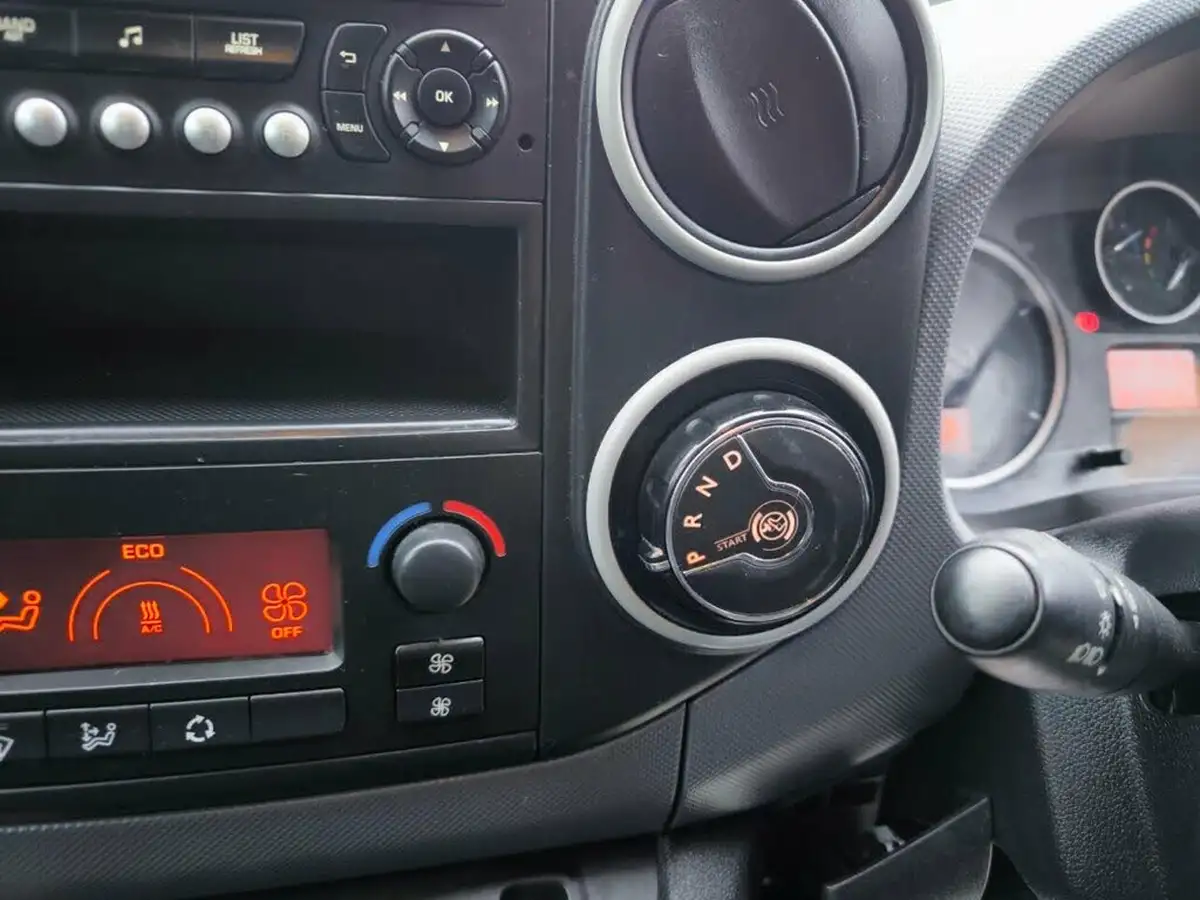 2018-citroen-berlingo-e-l1-635-lx-big-11