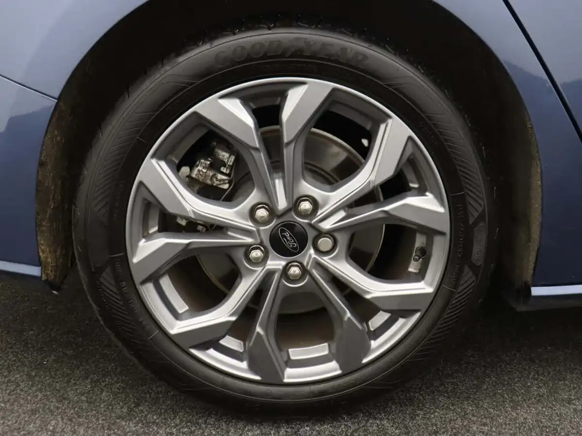 2023-ford-focus-10t-st-line-125ps-estate-big-6