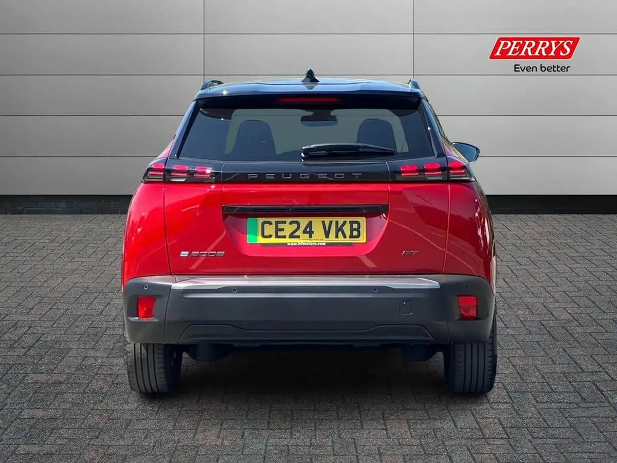 2024-peugeot-2008-suv-e-gt-136ps-50kwh-big-4