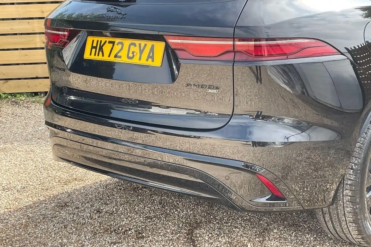 2022-jaguar-f-pace-20-p400e-r-dynamic-hse-big-17
