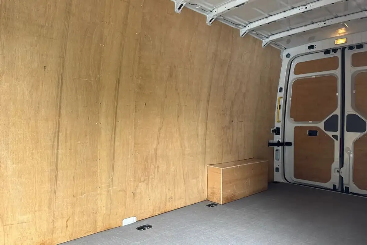 2024-volkswagen-crafter-big-12