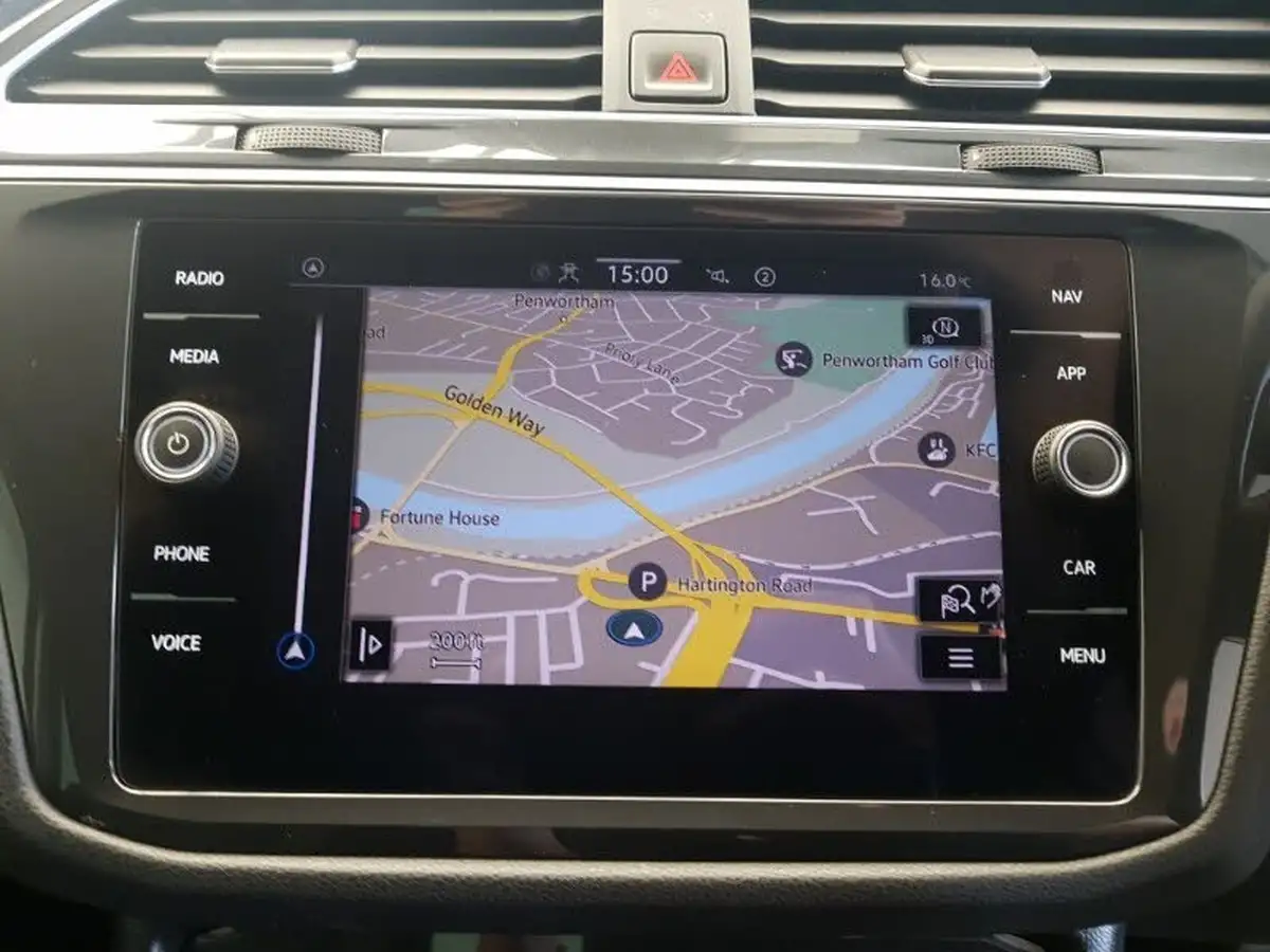 2021-volkswagen-tiguan-15-tsi-life-150ps-big-12