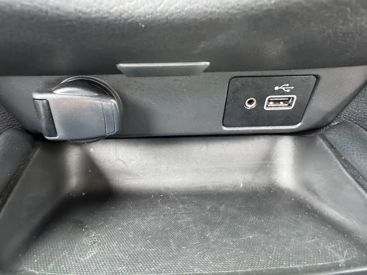 2023-nissan-juke-10-dig-t-n-connecta-dct-big-60
