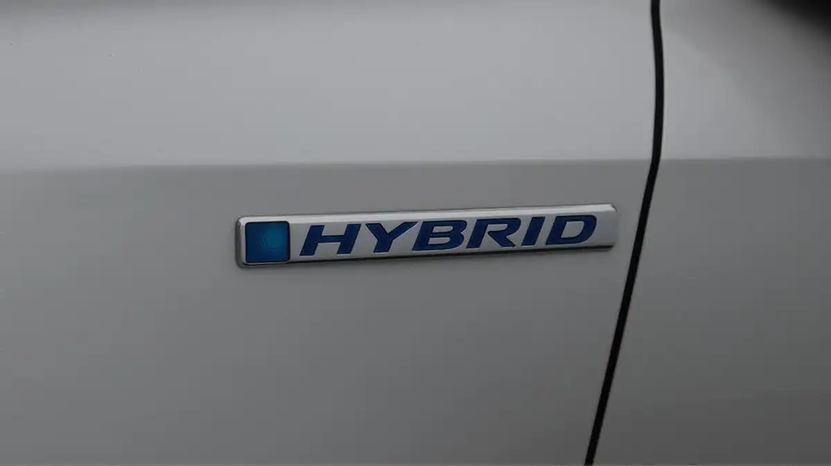2021-honda-cr-v-20-i-mmd-se-4wd-big-20