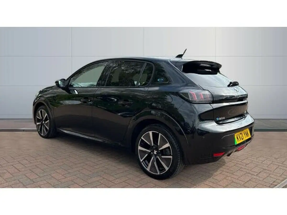 2021-peugeot-208-e-gt-premium-big-1