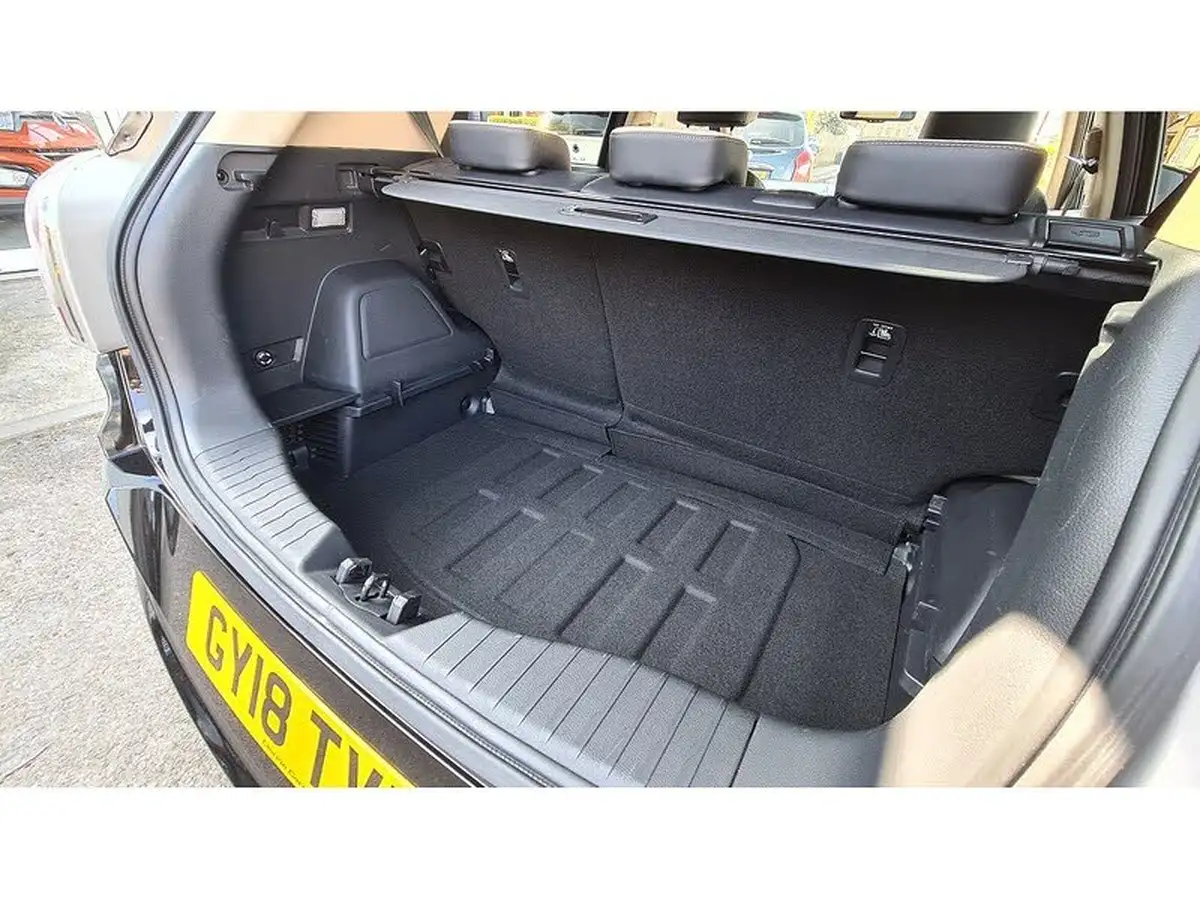 2015-kgm-ssangyong-tivoli-16td-elx-2wd-auto-big-13