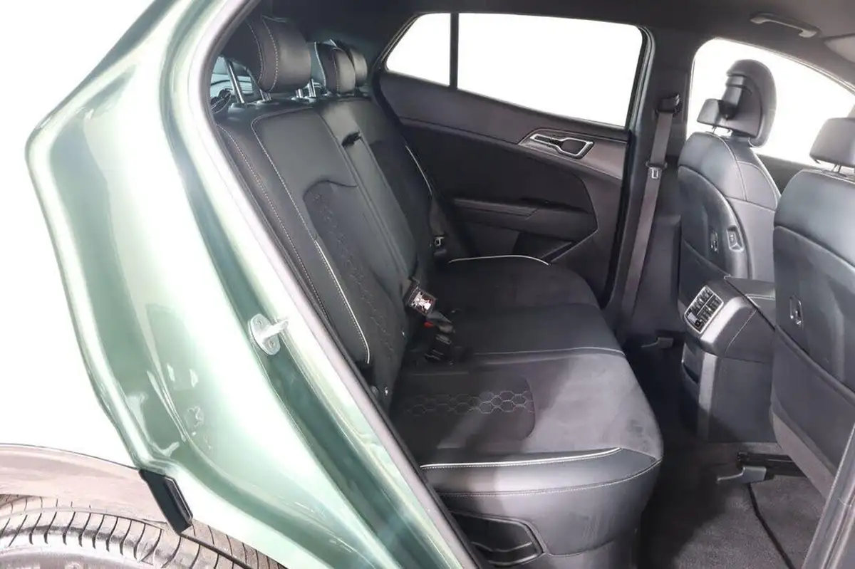 2022-kia-sportage-16-t-gdi-gt-line-226bhp-hev-1598cc-auto-big-11