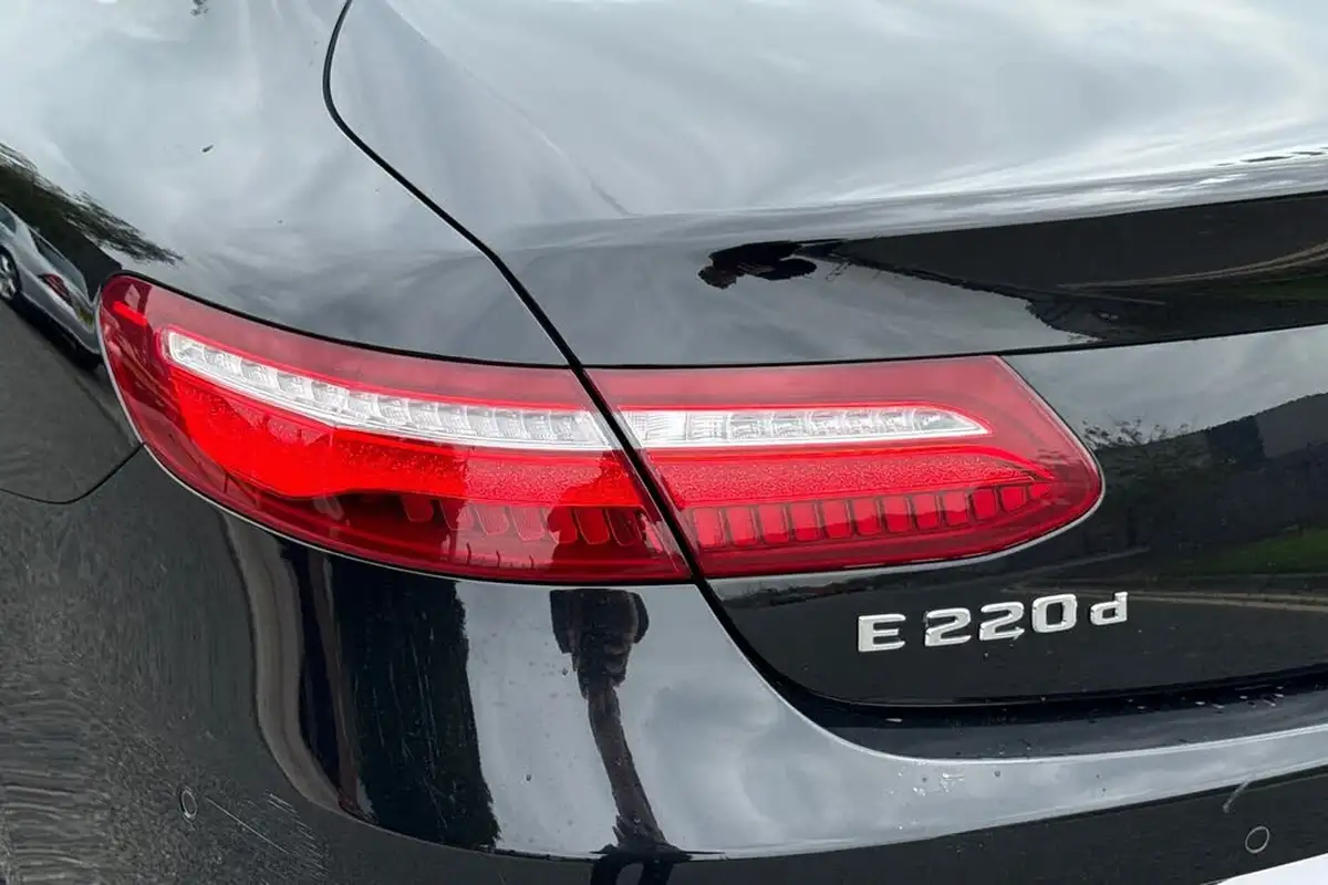 2018-mercedes-benz-e-class-20d-e220d-amg-line-ss-coupe-2d-big-25