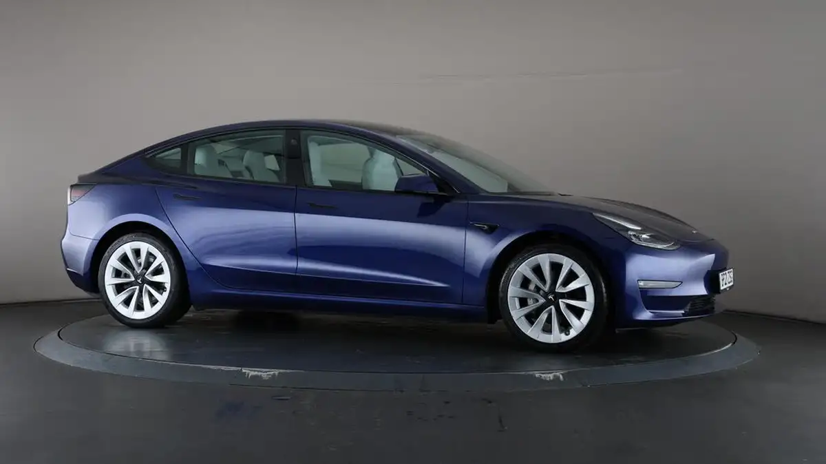 2021-tesla-model-3-e-long-range-4x4-big-57