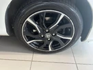 2018-toyota-yaris-15-vvt-i-design-hybrid-small-14