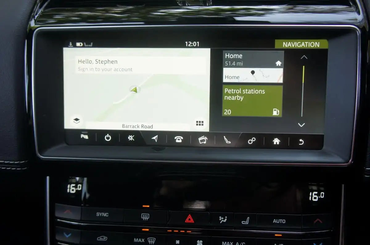 2019-jaguar-xe-20i-r-sport-200ps-big-13
