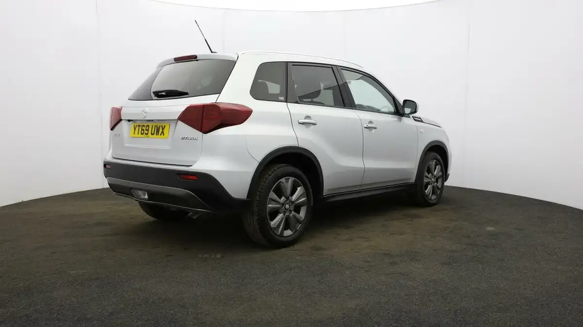 2020-suzuki-vitara-14-boosterjet-sz-t-140ps-auto-big-6