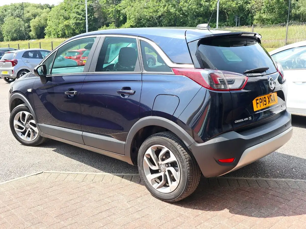 2019-vauxhall-crossland-x-15-tech-line-nav-big-1