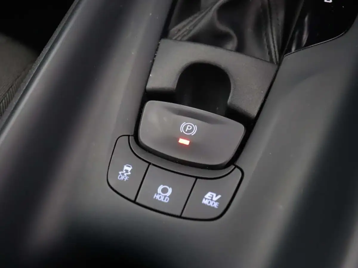 2022-toyota-c-hr-18-vvt-i-icon-big-28