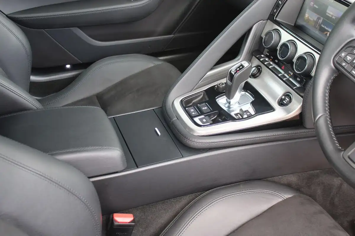 2016-jaguar-f-type-30-v6-sc-coupe-auto-big-16