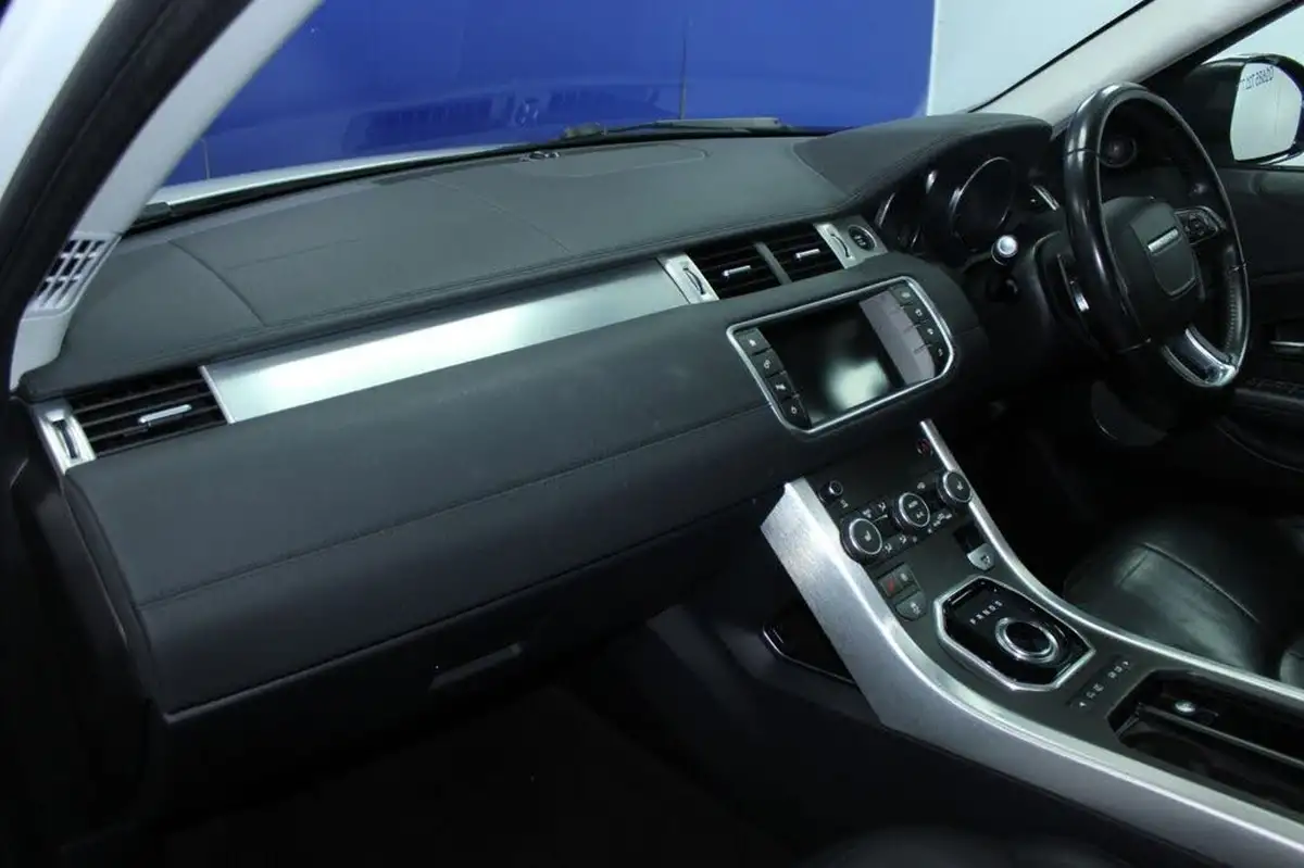 2017-land-rover-range-rover-evoque-20td4-se-auto-big-6