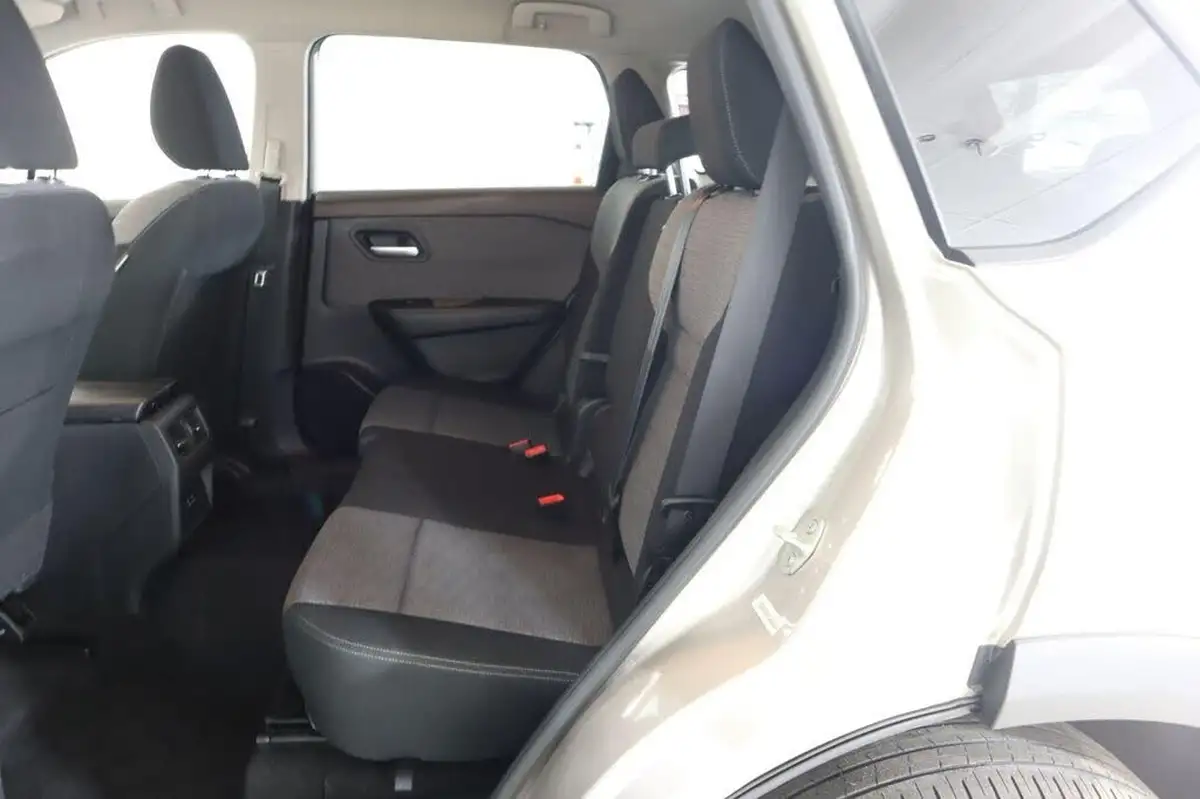 2023-nissan-x-trail-15-e-power-n-connecta-213ps-e-4orce-big-15