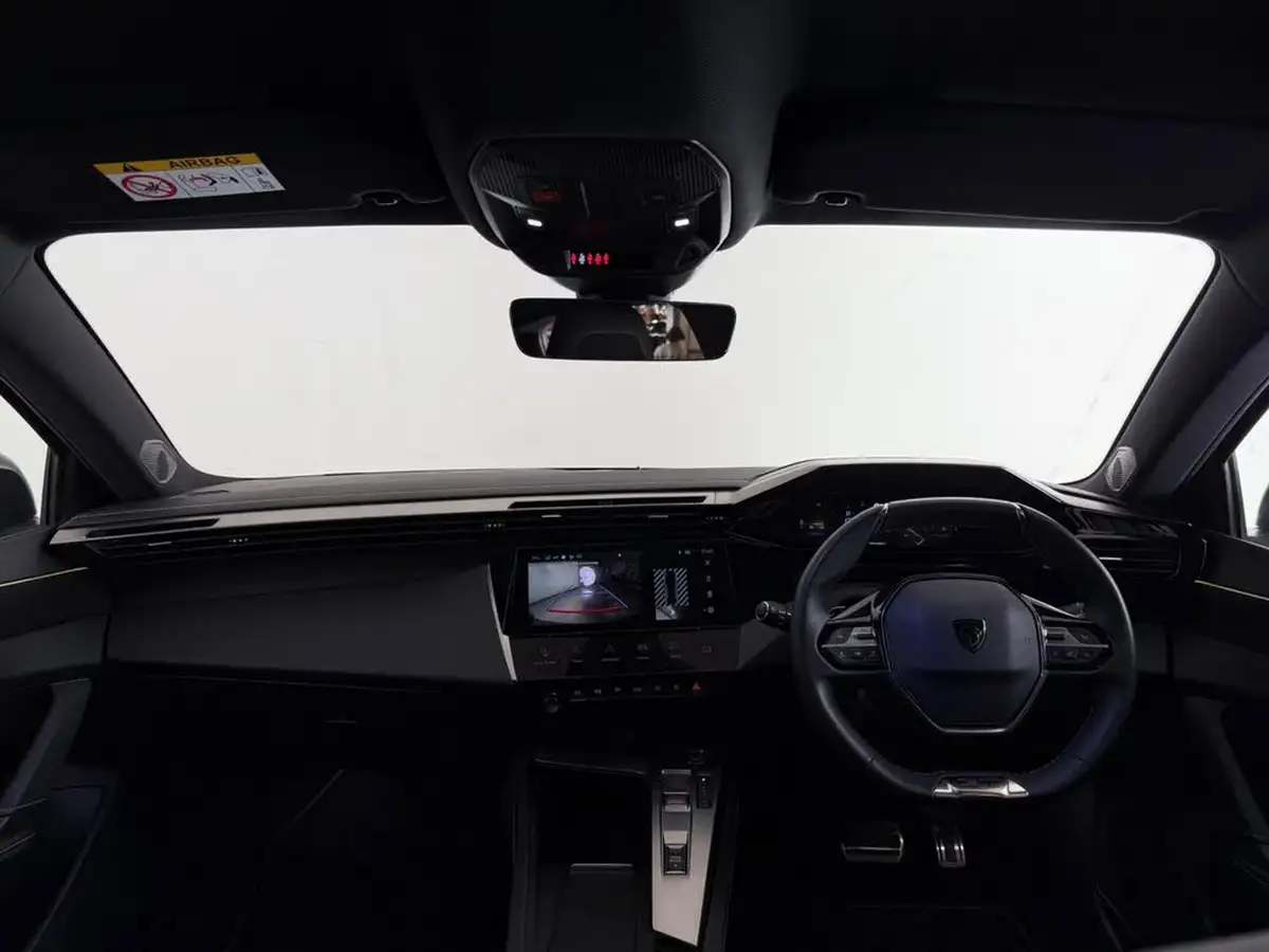 2024-peugeot-408-12-puretech-gt-130ps-ss-eat8-big-17