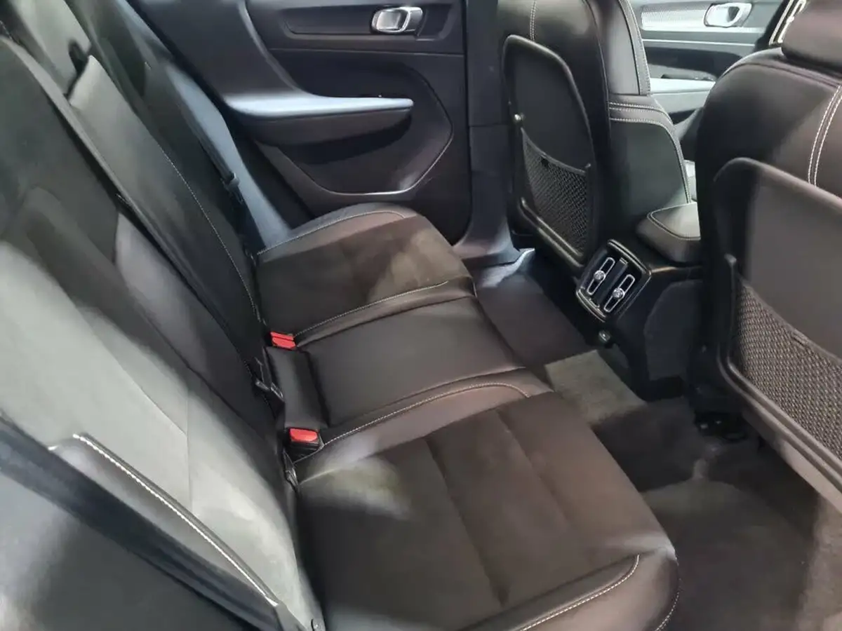 2021-volvo-xc40-15-t3-r-design-pro-161bhp-auto-big-9