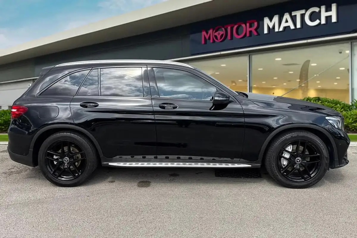 2018-mercedes-benz-glc-class-21d-glc220d-amg-line-premium-plusss-station-wagon-5d-big-2