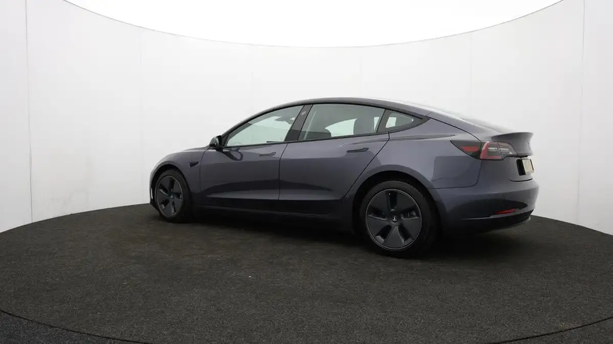 2021-tesla-model-3-e-long-range-awd-big-69