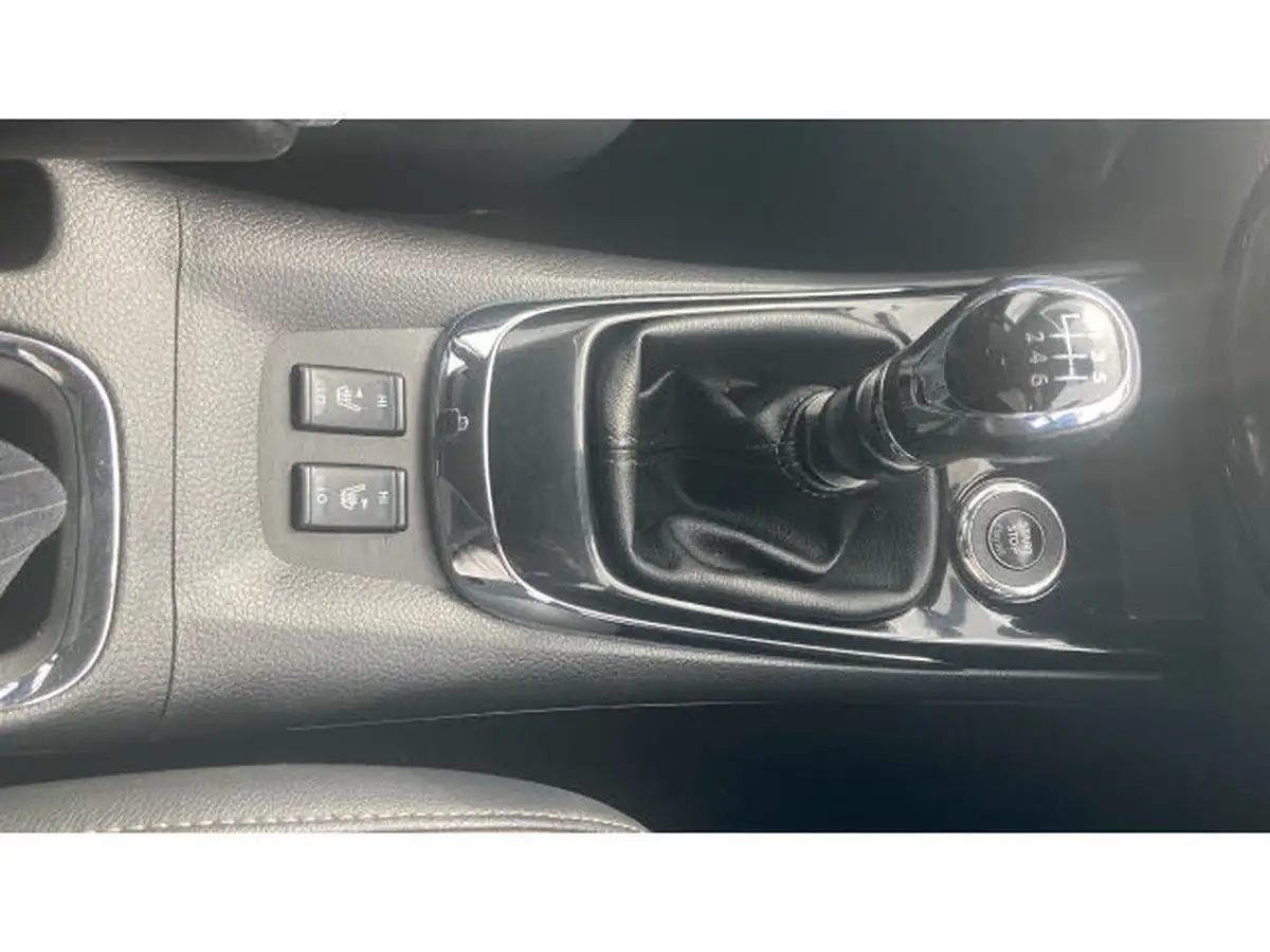 2017-nissan-pulsar-15dci-tekna-big-39