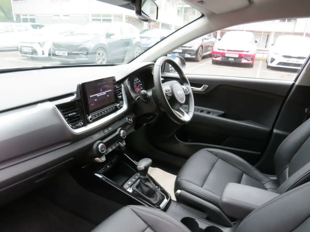 2024-kia-stonic-10-t-gdi-3-98bhp-dct-big-8