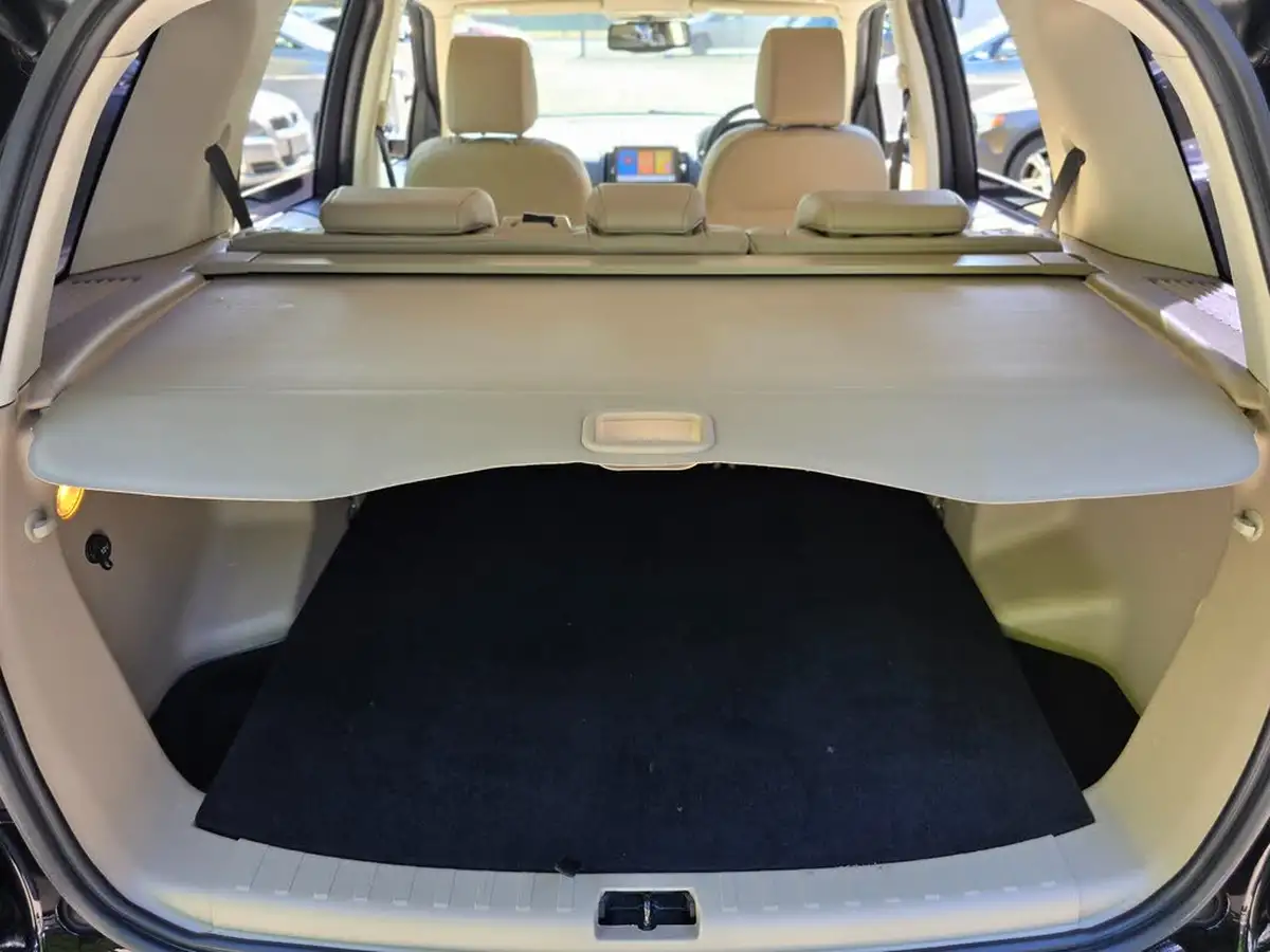 2011-land-rover-freelander-2-big-20