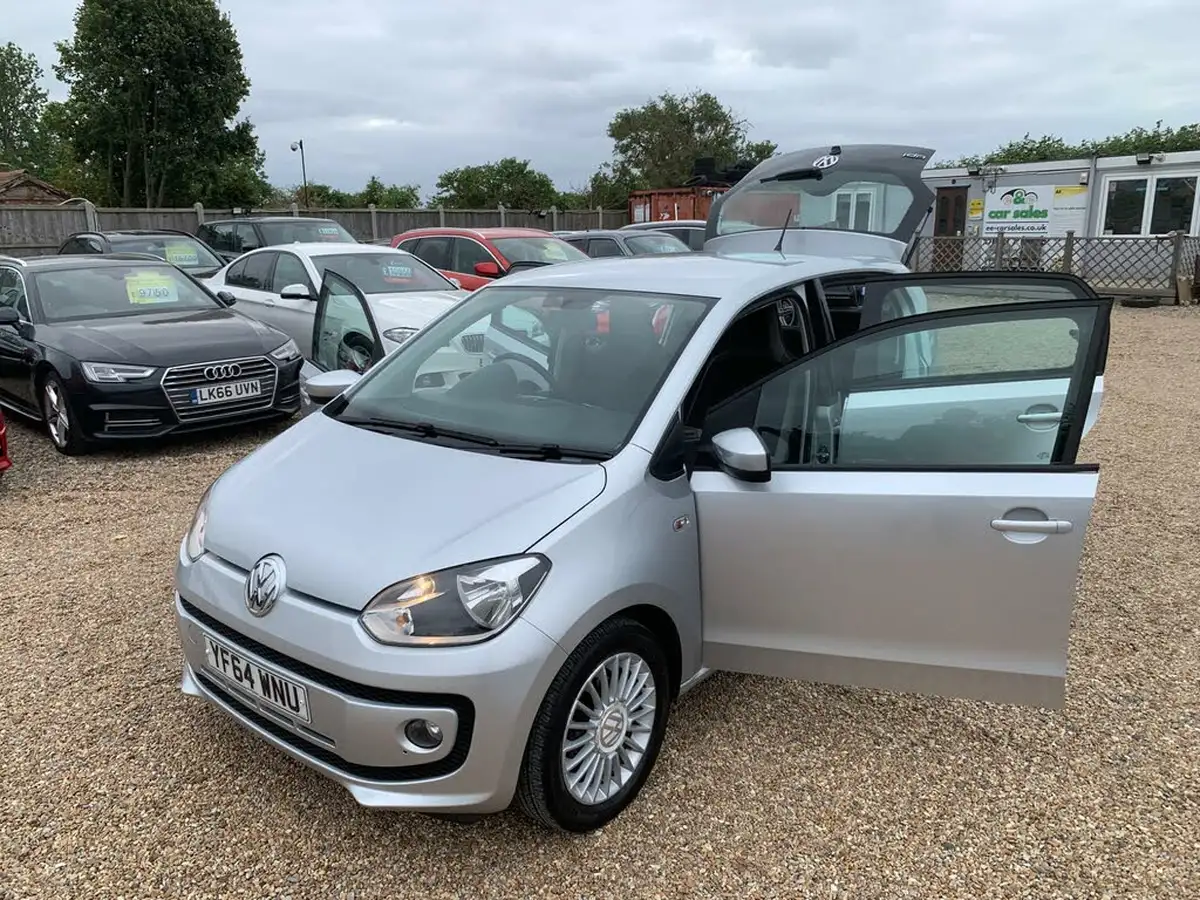 2014-volkswagen-up-10-high-up-5d-asg-big-46