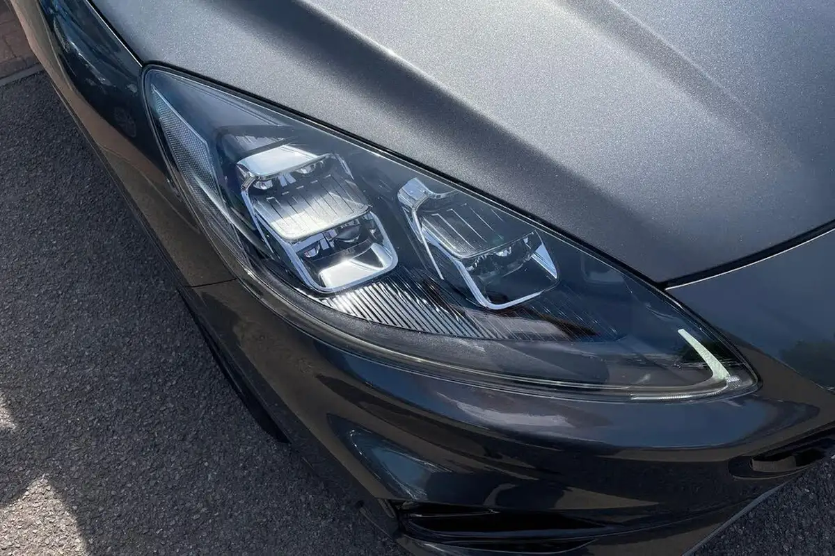 2022-ford-kuga-15-st-line-x-edition-big-21